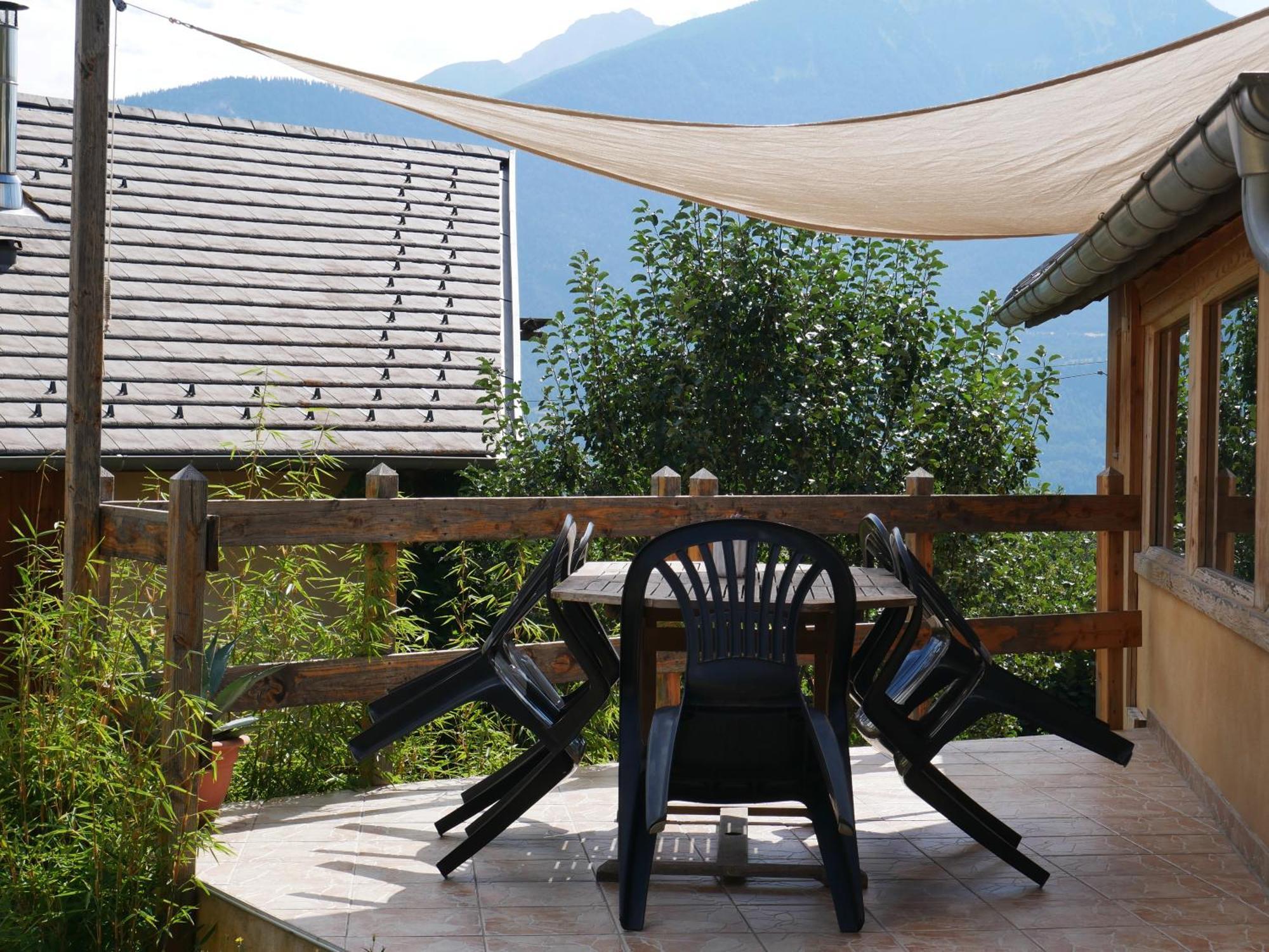 Les Jehans Chateauroux-les-Alpes Luaran gambar