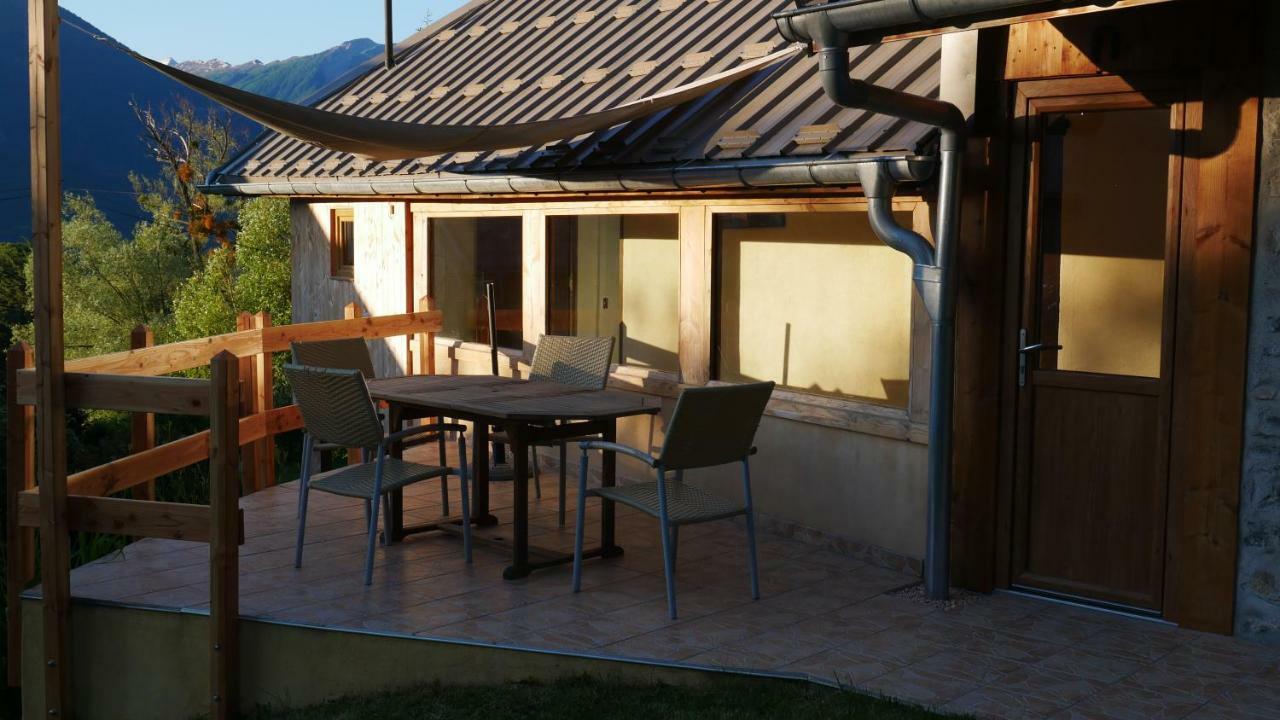 Les Jehans Chateauroux-les-Alpes Luaran gambar