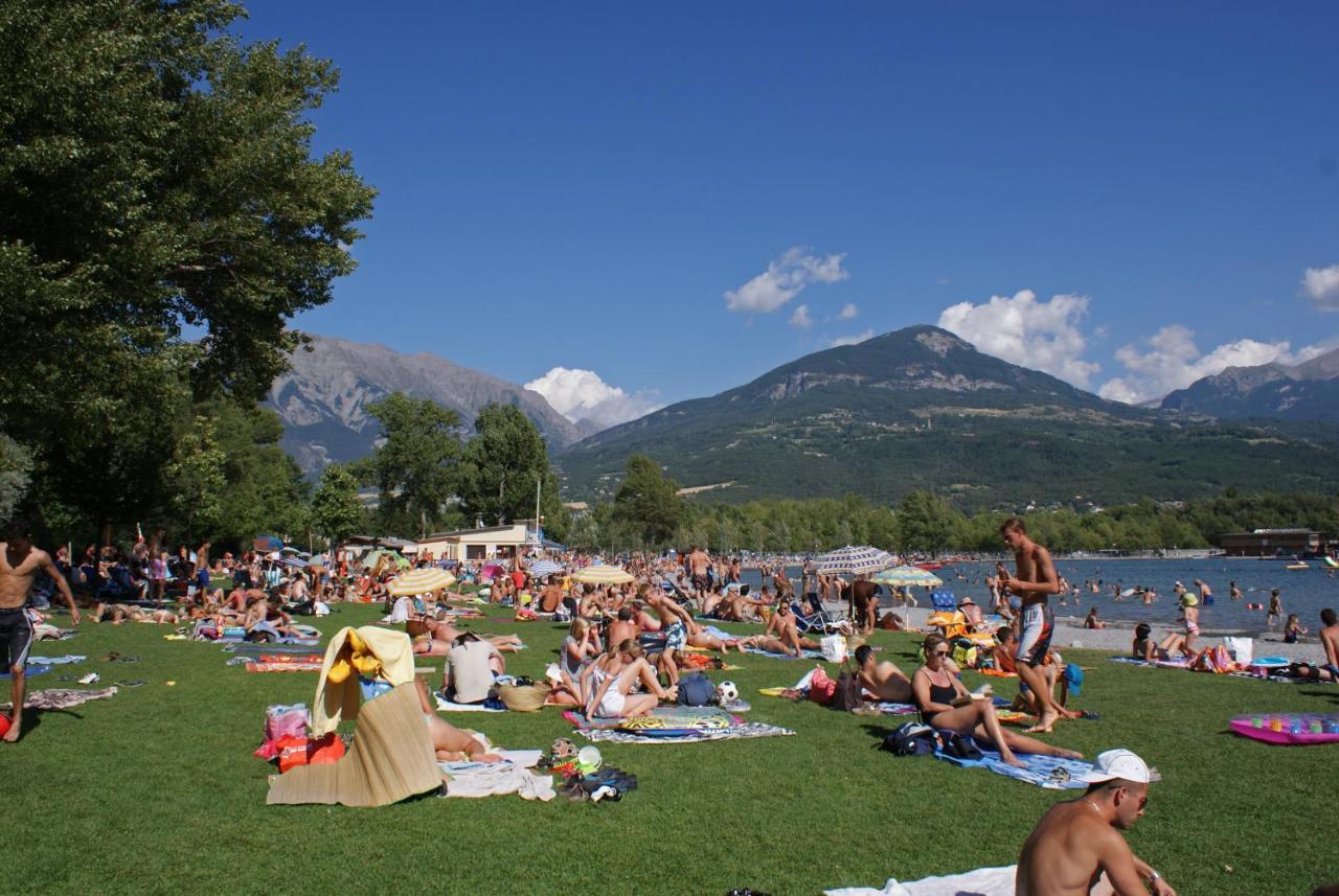 Les Jehans Chateauroux-les-Alpes Luaran gambar